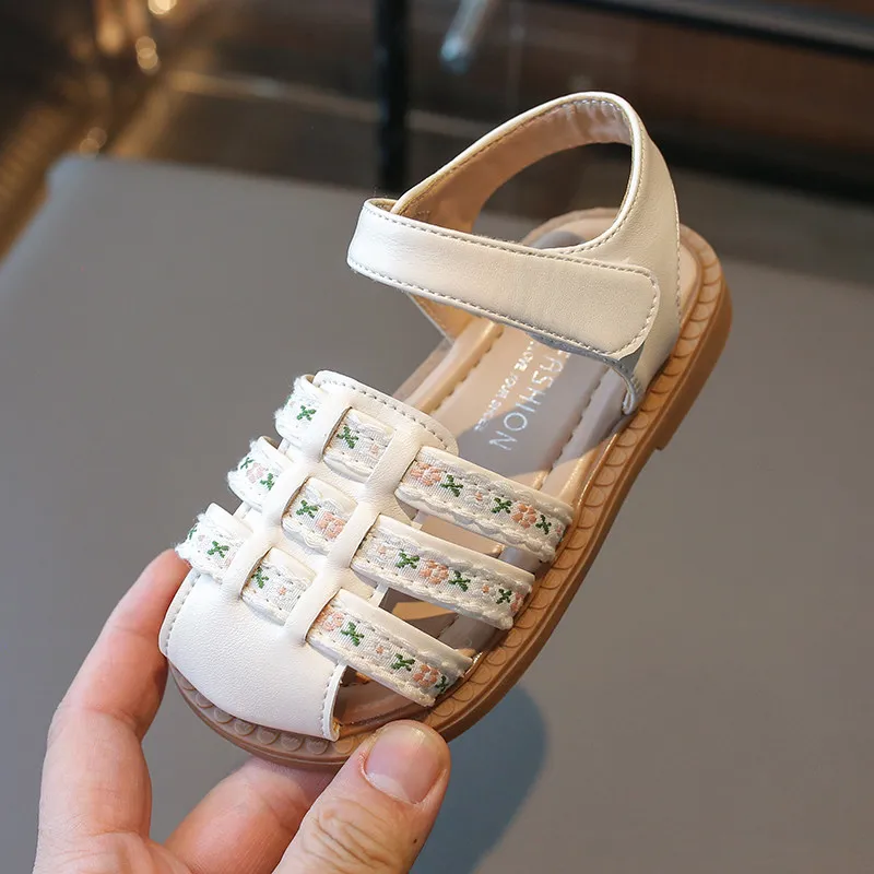 Kids Embroidery Thin Band Cross Sandals Cover Toes Shoes Baby Girls Boys Hoop Loop Sandal Summer Child Barefoot Beach Shoe for