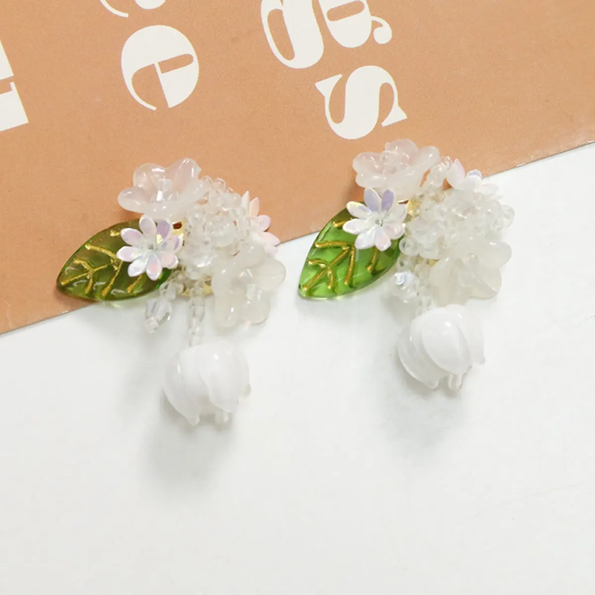 5PCS Handwoven Flower Cluster Tulip Bud Beaded Charm Hollow Back Setting DIY Jewelry Hair Clip Brooch Accessories Festival Gift