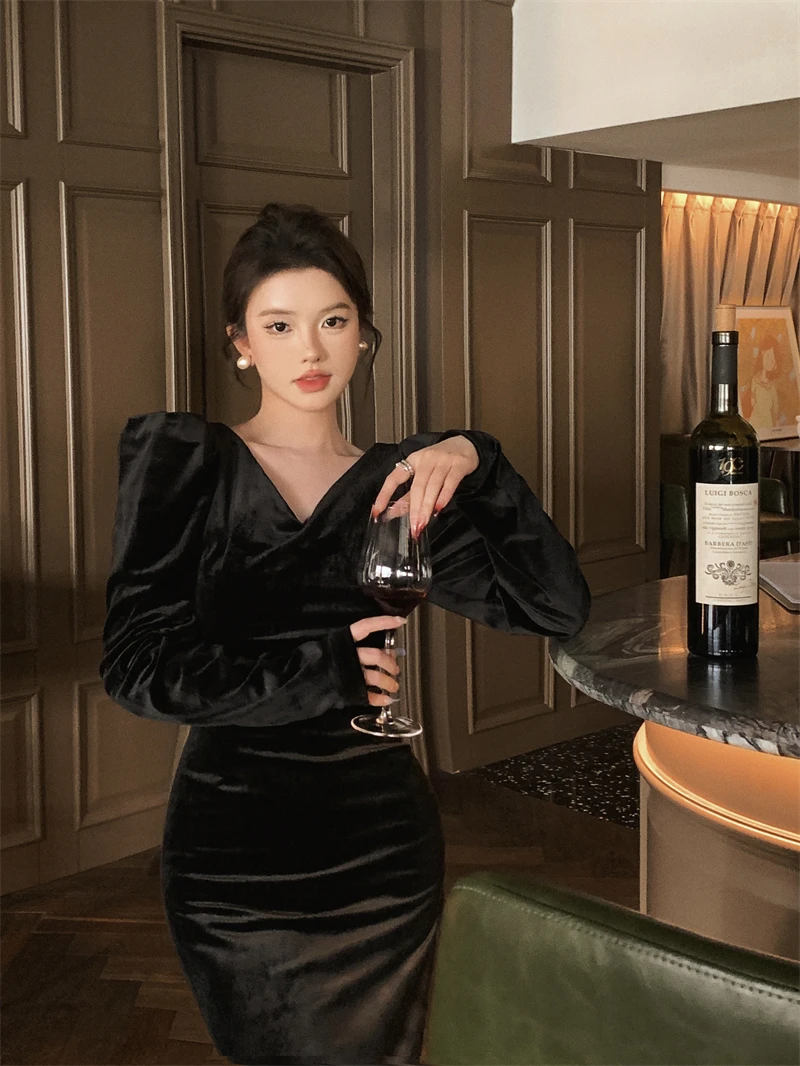 French Vintage Black Velvet Dresses for Women Long Sleeve Slim Waist V-neck Bodycon Evening Party Dress Autumn Korean Vestidos