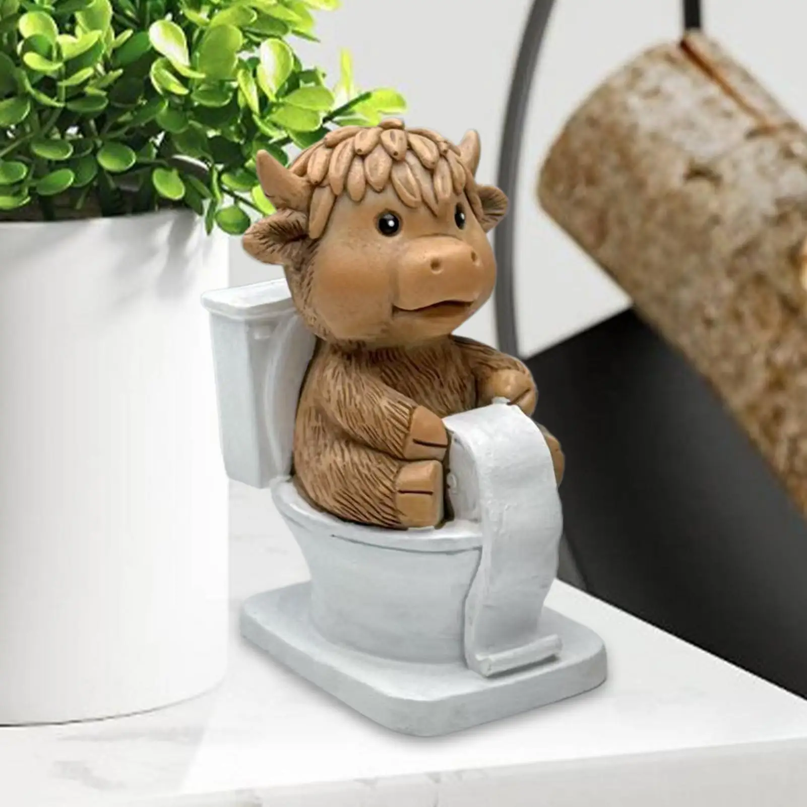 Creative Highland Cow Figurine Realistic Resin Cattle Statue Highland Cow Decor for Bedroom Nursery Kitchen Office Desk Garden