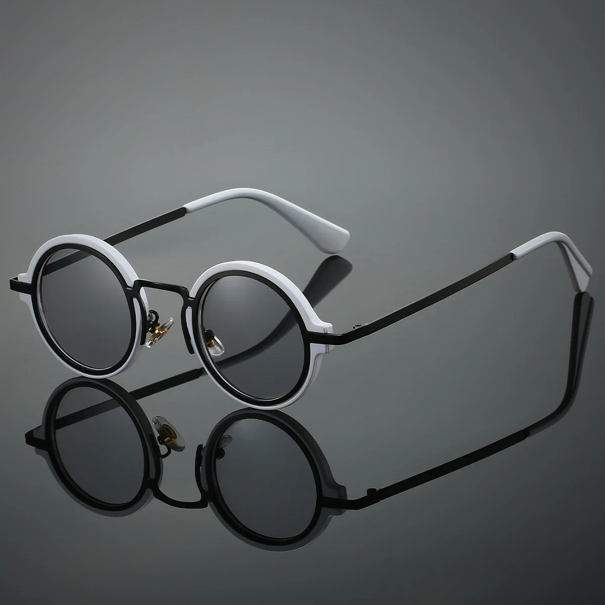 Vintage Punk Gradient Round Sunglasses - Trendy Luxury Outdoor Shades