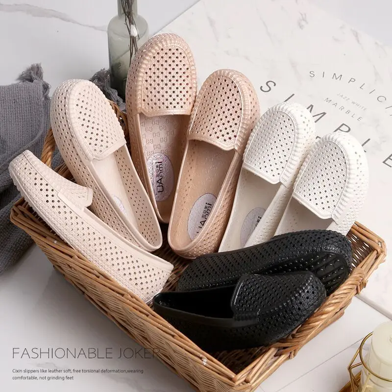 

Women's Flat Flat Breathable Skull Cave Sandal Women's Mother Nurse Beach Shoes