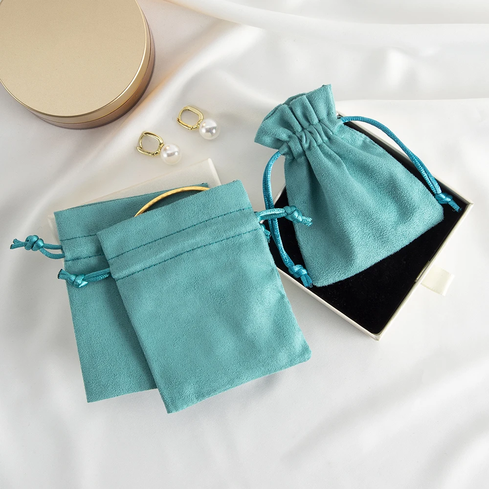 Luxurious Green Velvet Jewelry Gift Pouches - Set of 10
