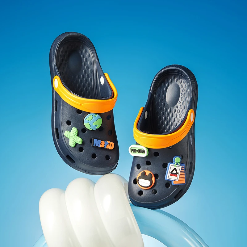 

Cheerful Mario Kids Summer Sandals for men and women Indoor and outdoor slippers
