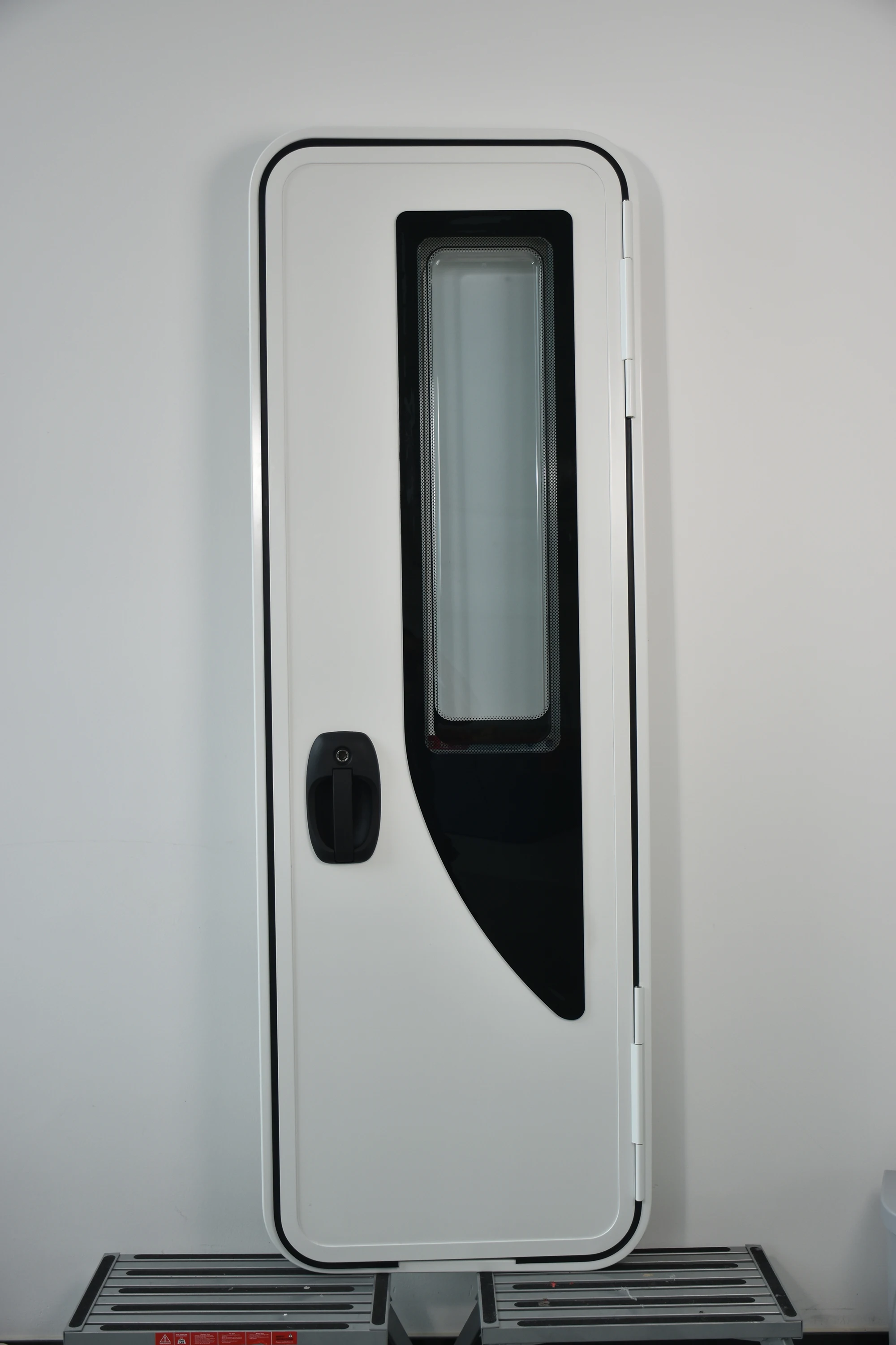 Automatyczny ze stopu aluminium w stylu europejskim drzwi wejściowych do drzwi pasażera do drzwi samochodu kempingowego