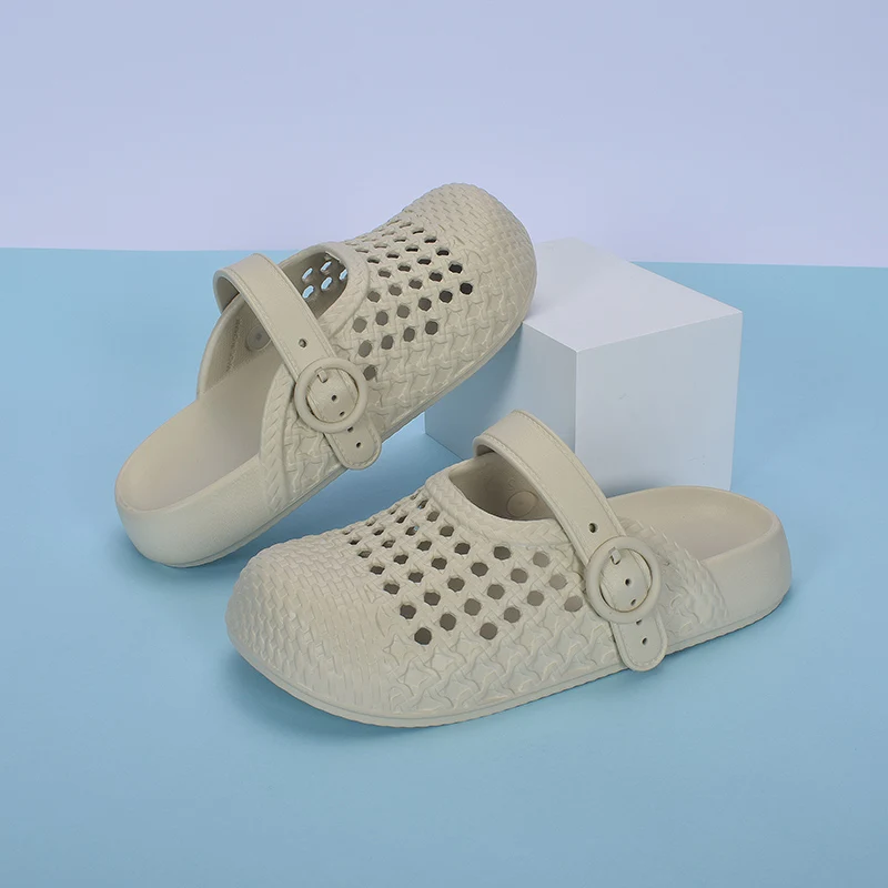Summer Women's Trendy Anti-Slip Soft Soled Breathable Flat Sandals