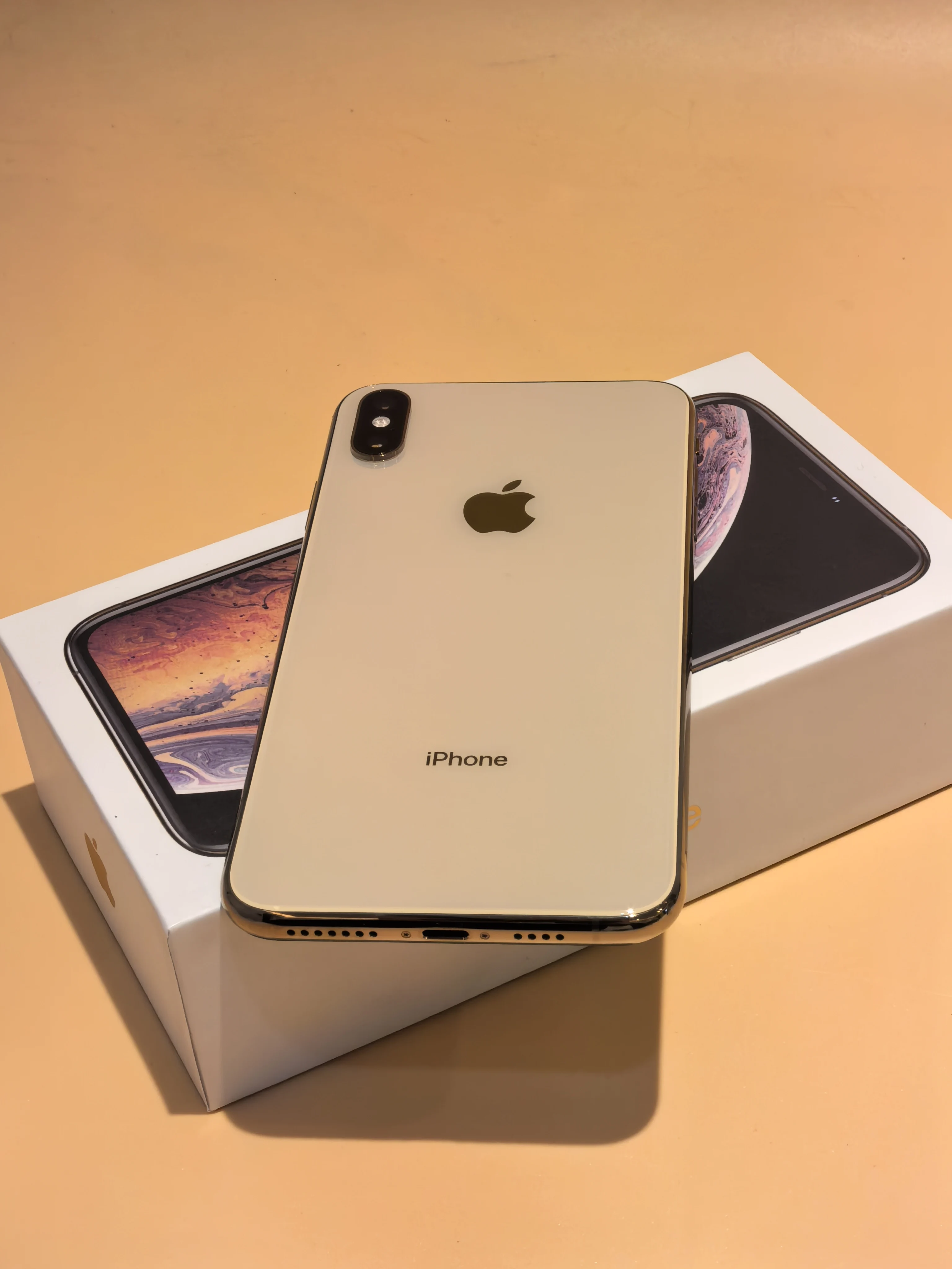 iPhone Xs Max 6.5インチ 64gb 超美品！ iPhone XS Max｜価格比較・最新情報 - 価格.com