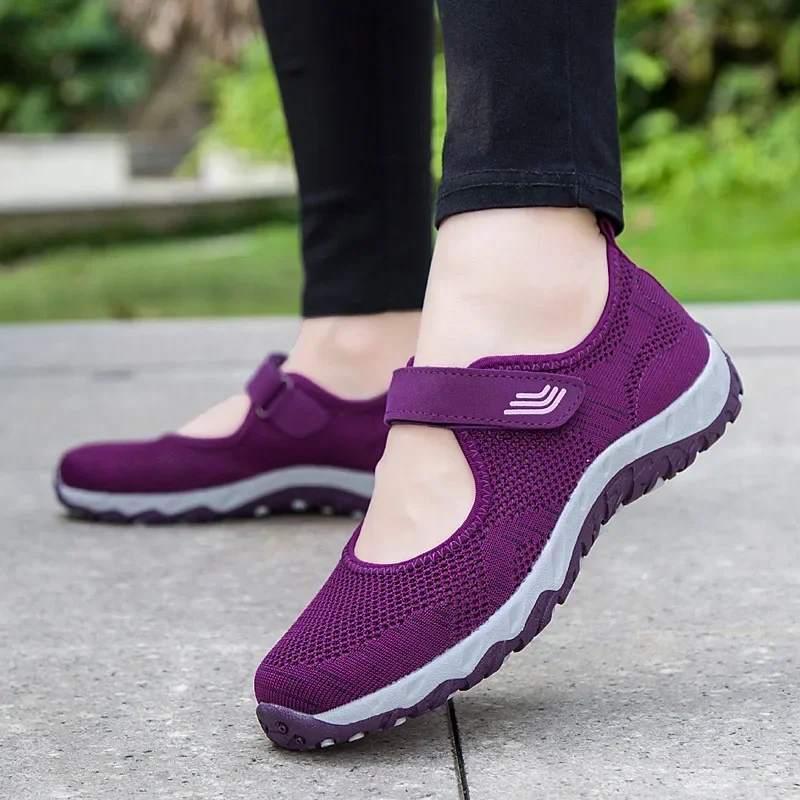 Women Sneakers Non-slip Soft Mom Sneakers 2025 Summer Breathable Mesh Travel Casual Shoes for Women Comfort Lightweight Flat Sport Shoes