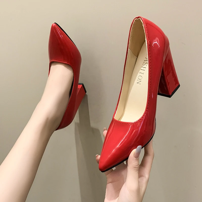 

Hot Sale 10cm Women's High Heels Pointed Toe Fashion Thick Heel Patent Leather Women's Shoes Banquet Women's Shoes Plus Size 43