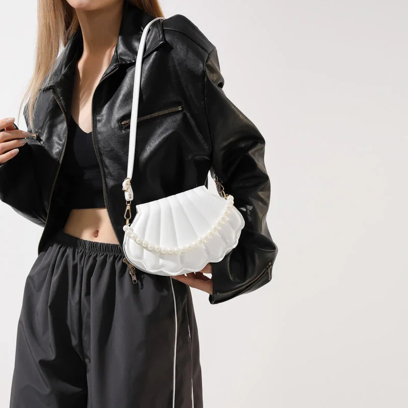 Niche Design Bag for Women Autumn New Pearl Chain Bag for Girls Candy Color One Shoulder Crossbody Shell