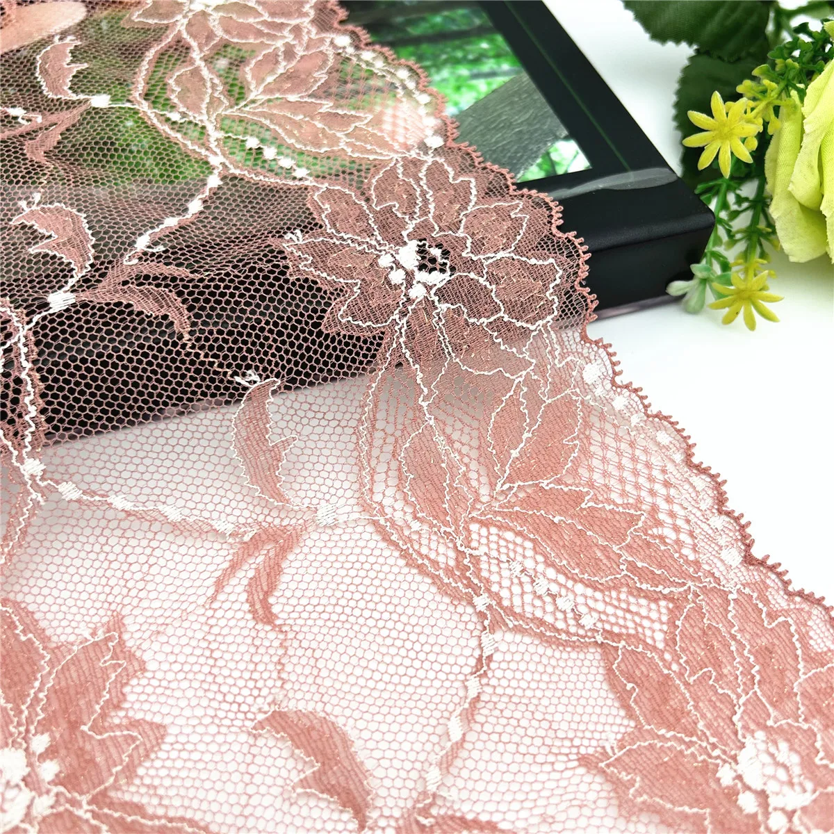 3y/lot W16.5cm 2-Tone Pink White With Shiny Elastic Stretch Lace Trims 2