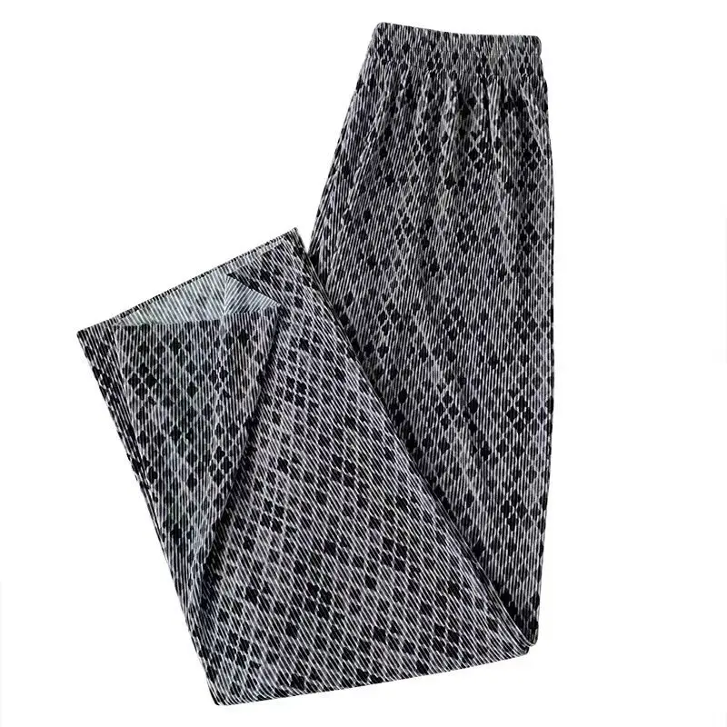 Рисунок 5 - Широкие брюки для женщин на весну и лето