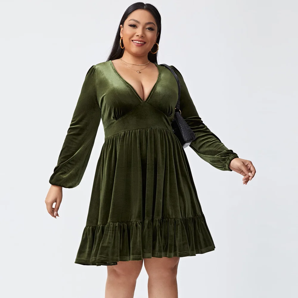 

Autumn and Winter 2024 Large Women's V-Neck Waist Slim Long Sleeve Sexy Velvet Dress