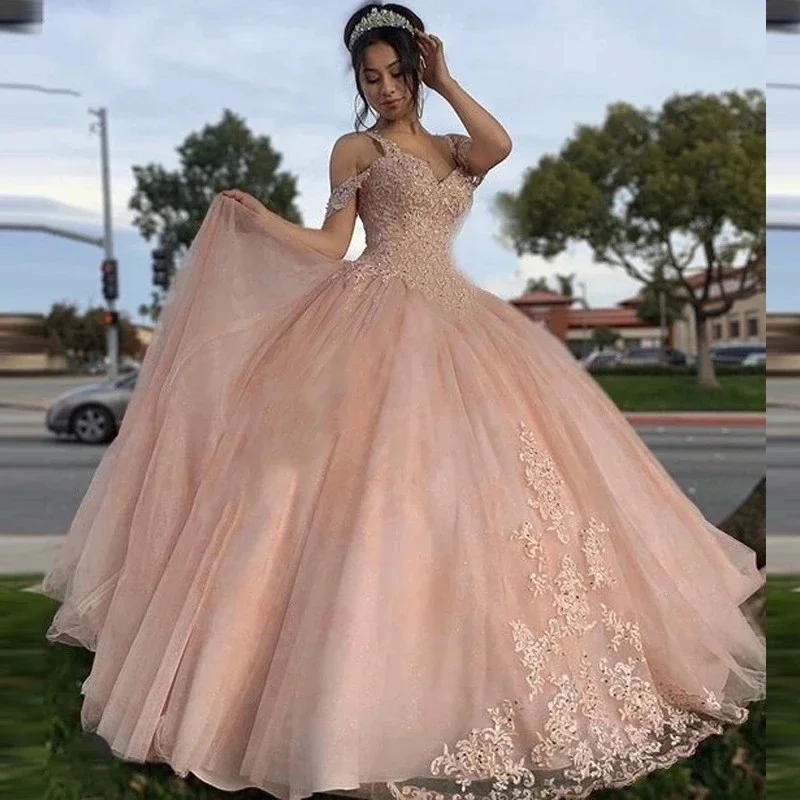 

Розовое Бальное Платье 15 лет, платья для Quinceanera 2024, Тюлевое длинное платье с аппликацией для дня рождения