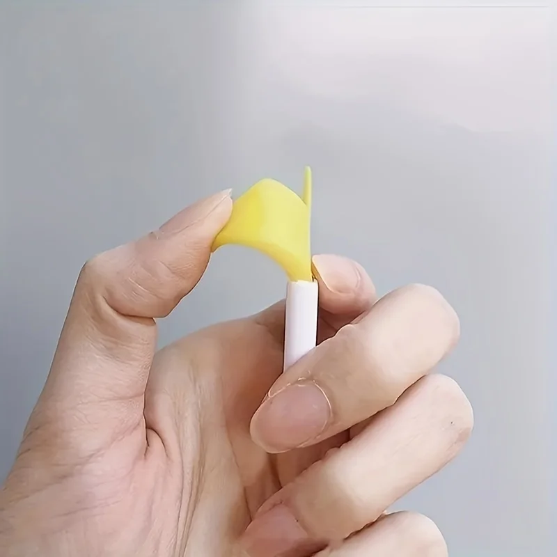 Silicone Multifunctional Eye Makeup Assistant - Easy Mascara Guard, Precise Eyeshadow Applicator, Reusable Eyeliner Pad Template