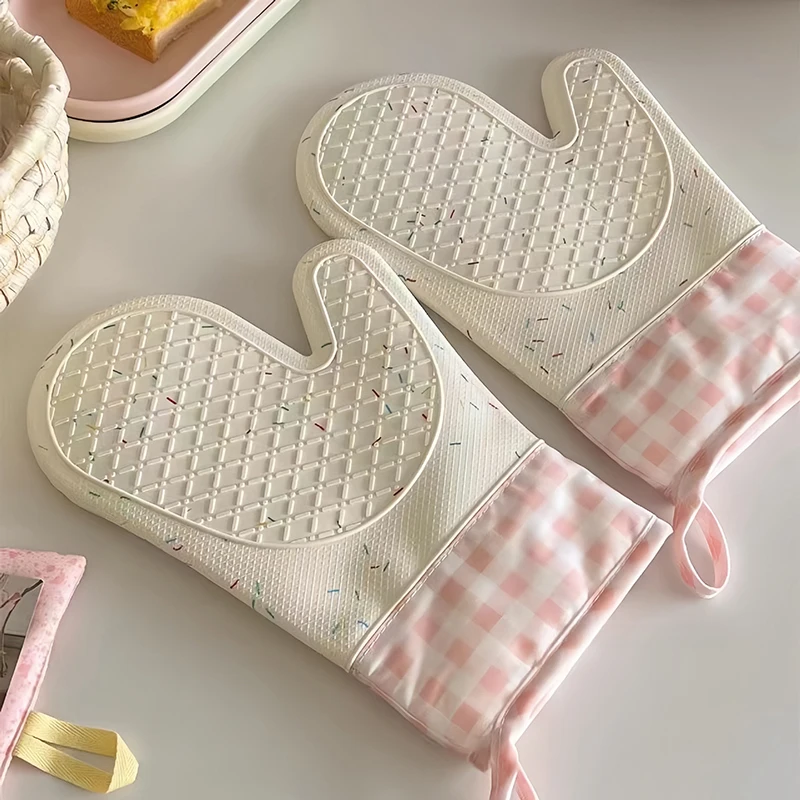 Silicone Heat-Resistant Oven Mitt - Cute Design