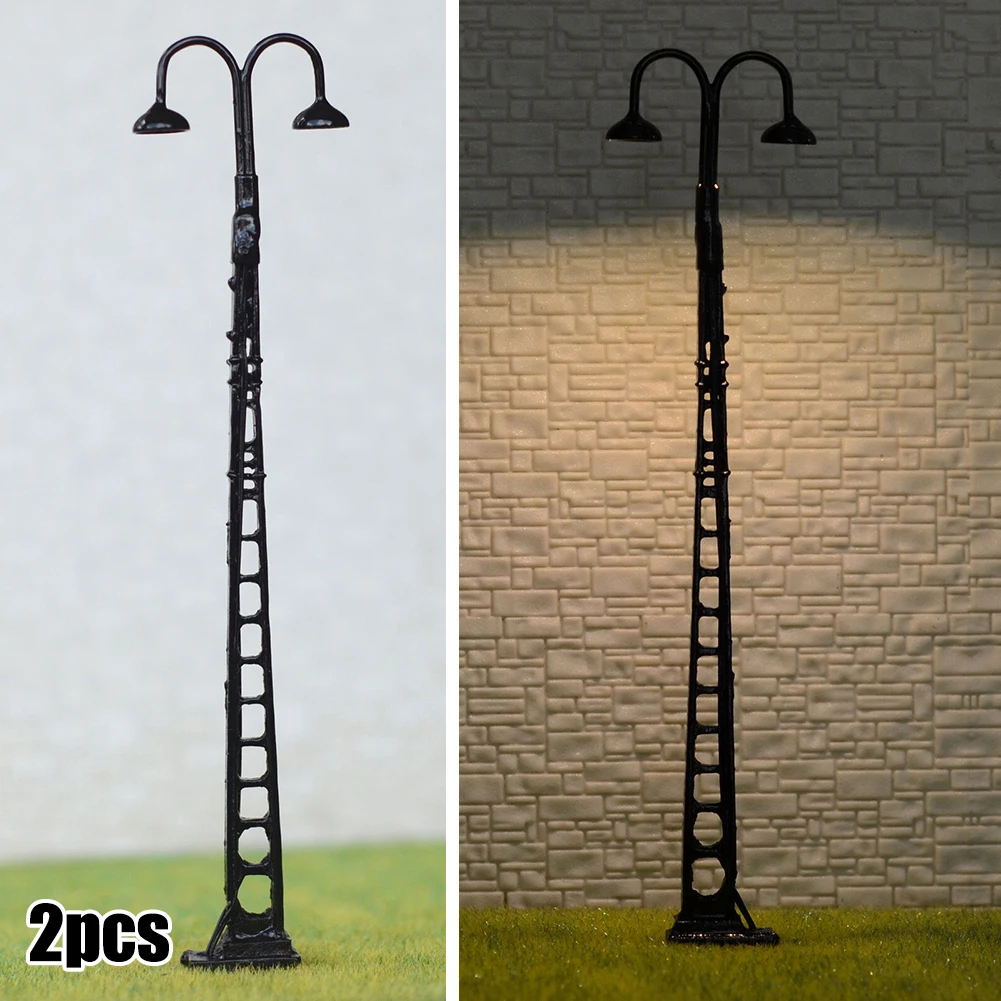 2 X OO / HO Scale Led Mast Tower Light Model Railroad Street Lamp Post