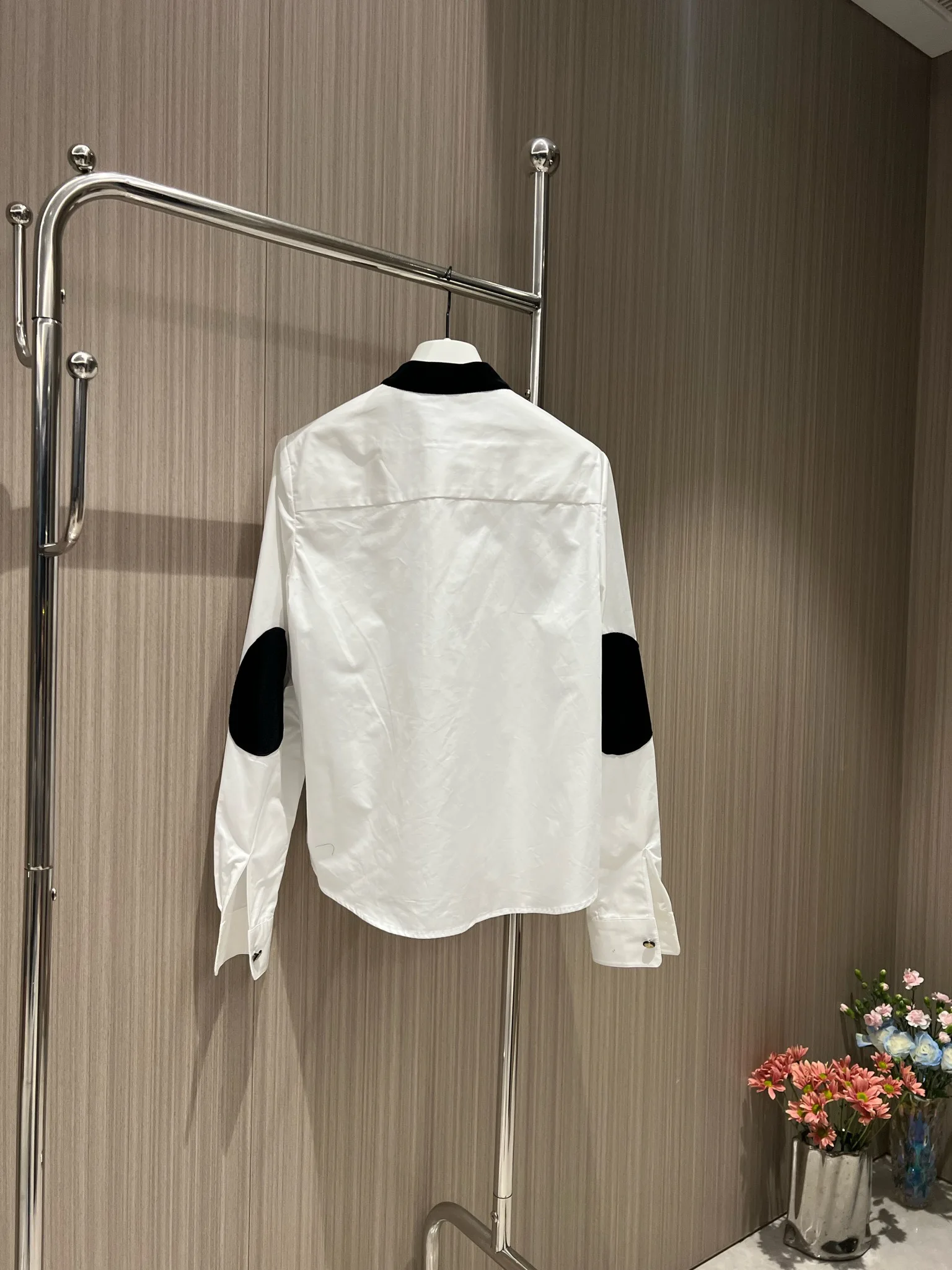 

2024 New Velvet Patch Colored Stand up Neck Shirt