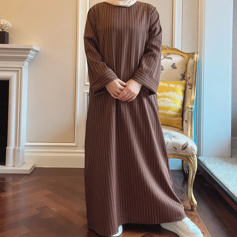 Autumn Abaya Dubai Luxury Stripe Muslim Long Dresses for Women with Belt Turkish Islamic Clothing Kaftan Robe Ramadan( No Hijab)