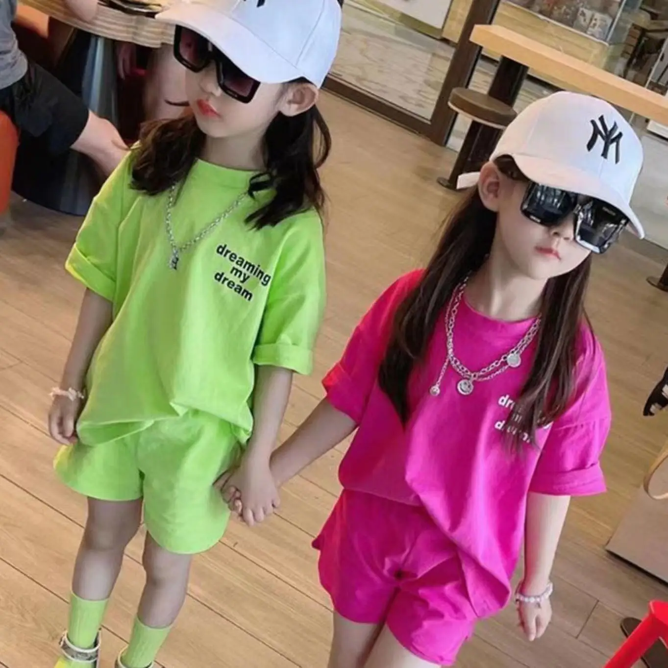 Girls Short Sleeved Set Summer 2024 New Fashionable Two piece Set Trendy For Big And Big Children Girls with Open Back Shorts