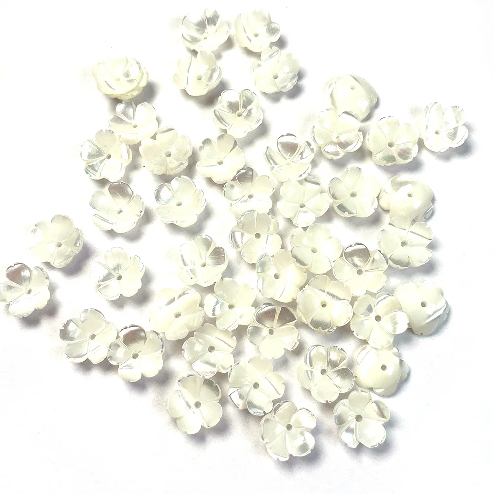 Рисунок 6 - Бусины из ракушек и цветов