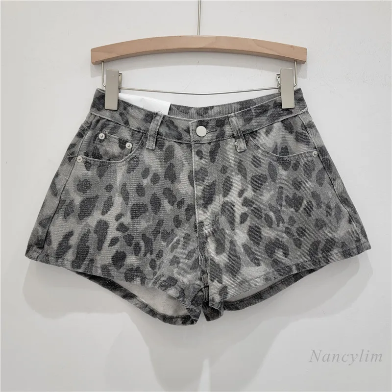 Retro Leopard Printed Denim Shorts for Women 2024 New Summer High Waist Slimming All-Match Hot Pants Street Shorts