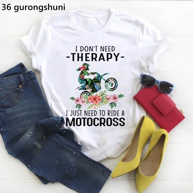 Ich bin eine einfache Frau Ich liebe Motorrad und Wein Brief drucken T-Shirt Damen bekleidung Aquarell Blumen T-Shirt Femme Streetwear – Detail 28
