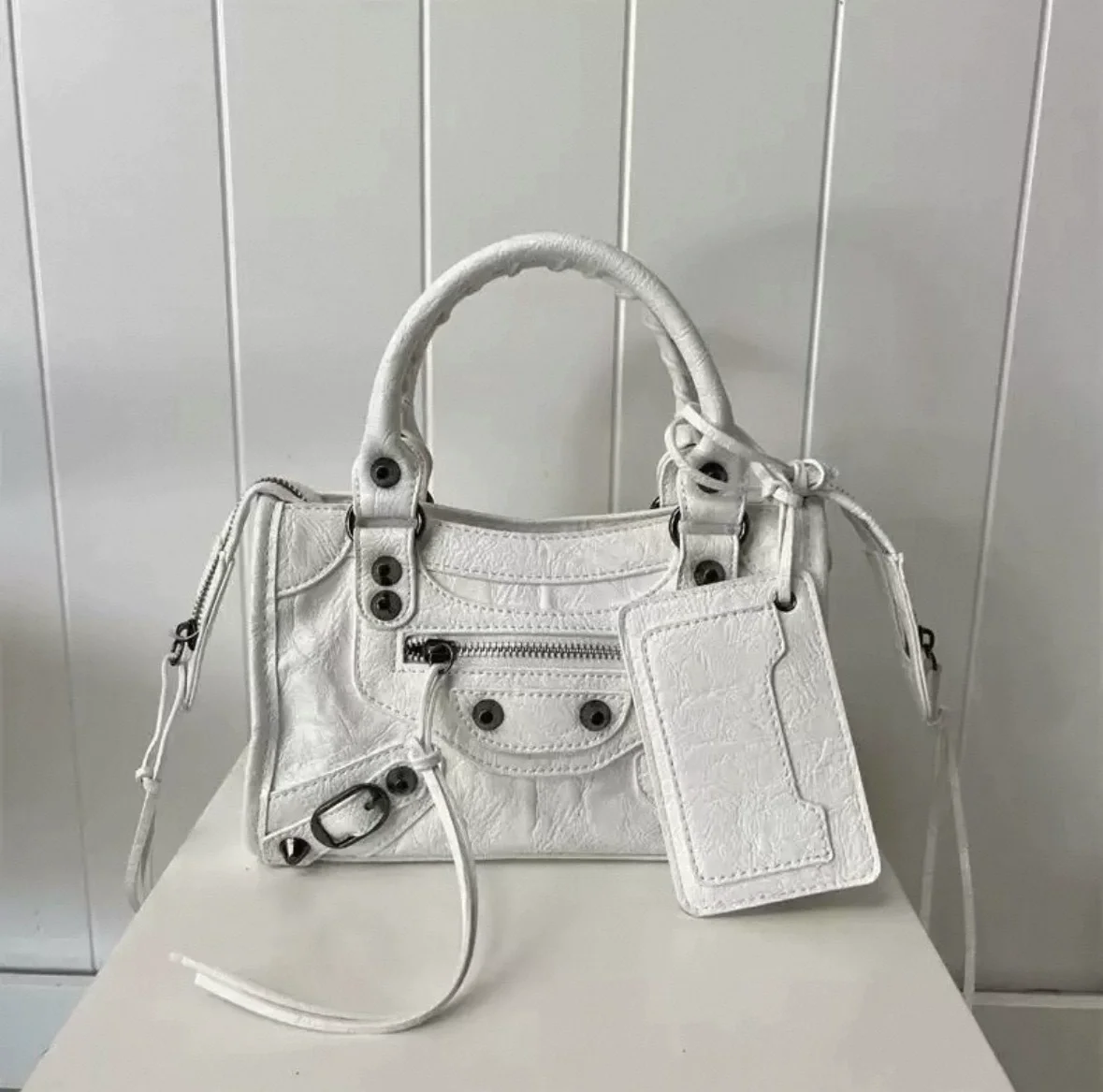 White Small-24cm
