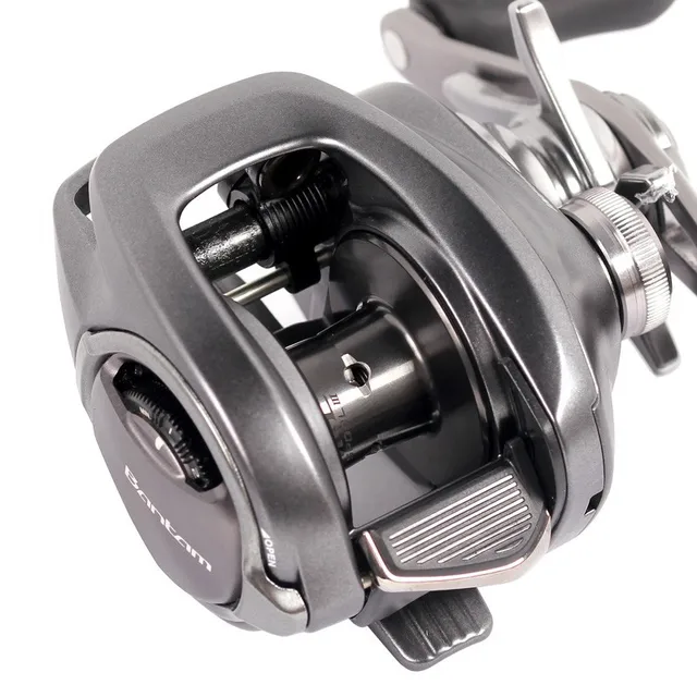 NEW Shimano 18 Bantam MGL HG Right Hand Saltwater Baitcasting Reel 038579  Japan