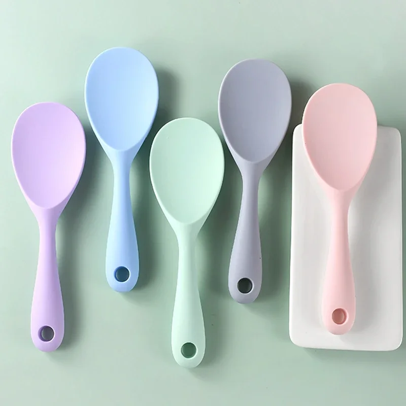 Silicone Cooking Spoon Hanging Silicone Rice Spoon Kitchen Ladle Non-stick Saucepan Electric Rice Cooker Cooking Scoop with Holes Household Items