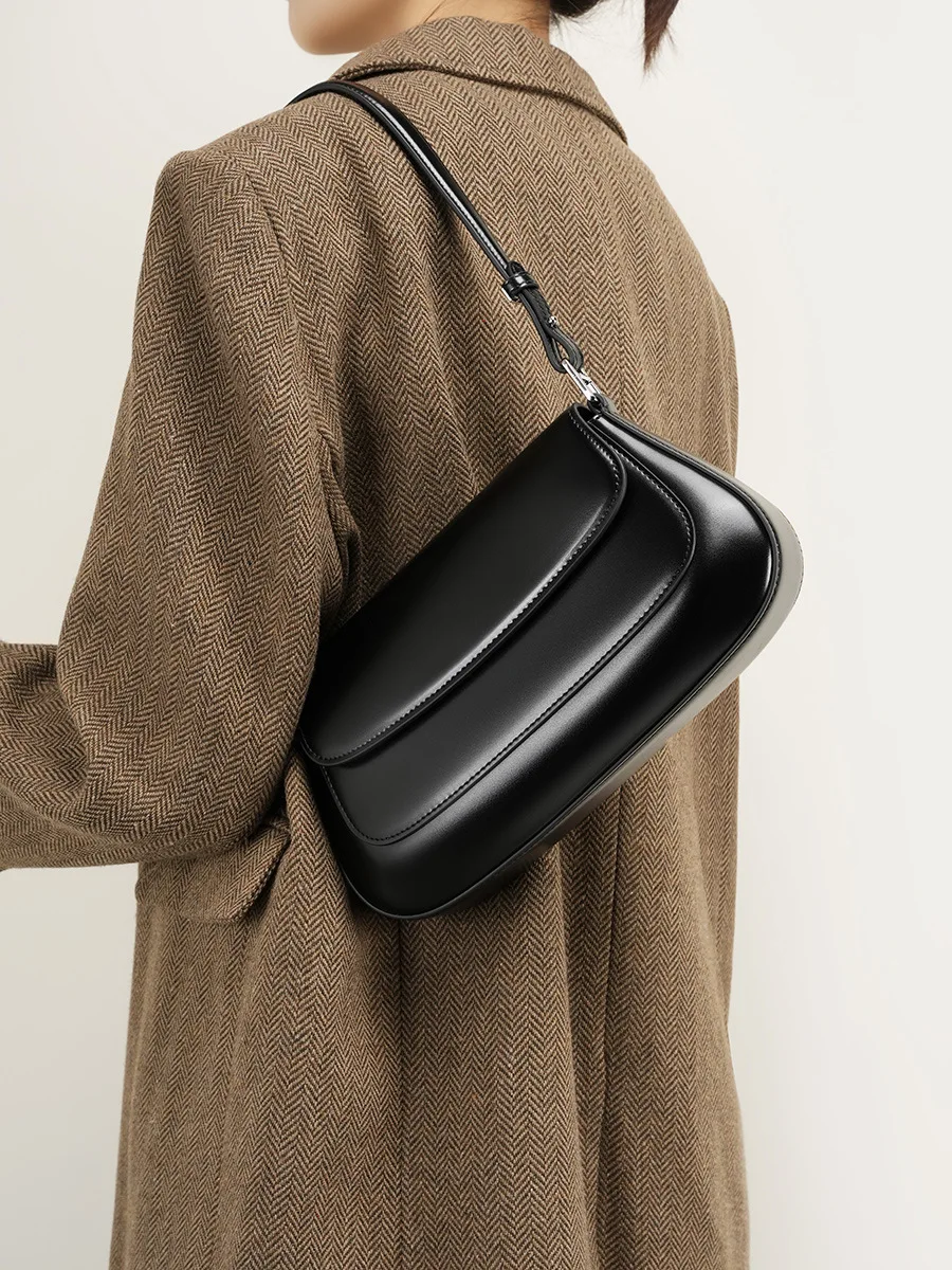 

New Trendy Women's Bag Crossbody Bag Genuine Leather with a High Quality and Fashionable Versatile Shoulder Underarm Saddle Bag