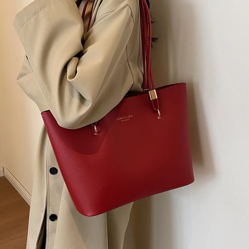 Red Fashion Shoulder Bag Large Capacity Brand Tote Bag PU Leather Luxury Designer Tote Bag Commuter Wedding Party Big Handbag 4