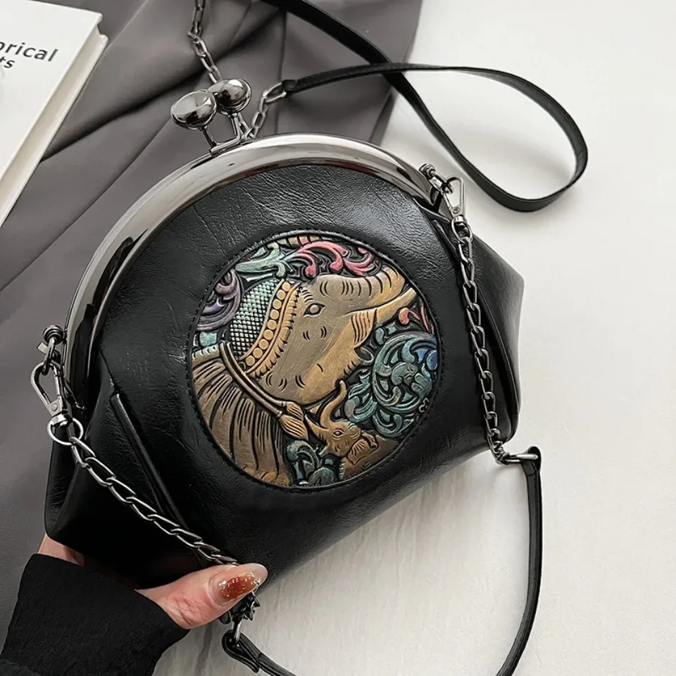 VONMONAN Retro Chinese Style Chain Small Bags for Women Clip Mouth Bag Lady Versatile Single Shoulder Shell Bag Elephant Pattern