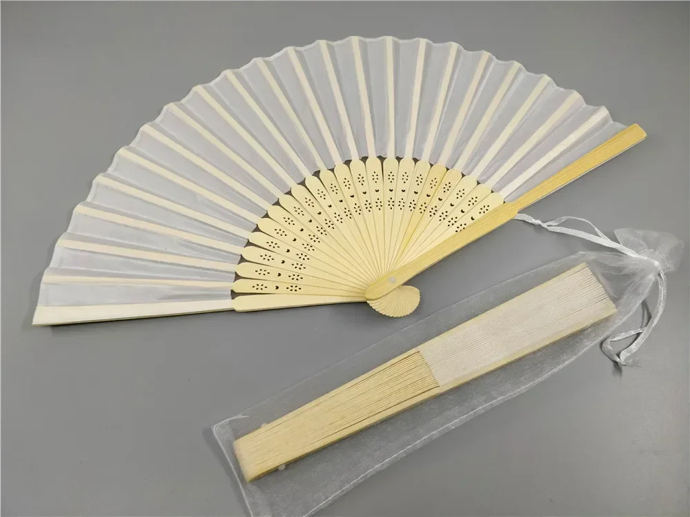 10/20 pieces/batch, personalized wedding and holiday special offer for guests, 21cm bamboo handmade fans, 40/50 pieces, with nam