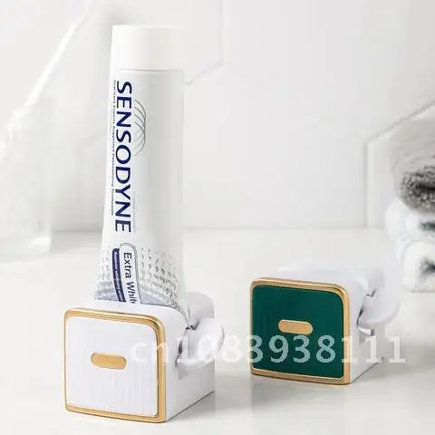 

2022 Lazy Wall-mounted Toothpaste Squeezer Clip-on Household Toothpaste Dispenser Bathroom Accessories Waterproof Bathroom Supp