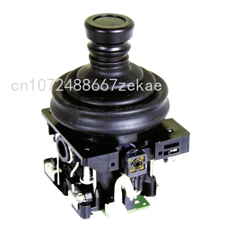 

2pcs F28-10D 110-220V and 4pcs of Telecontrol joystick JM-7A41-1 customer DHL collect