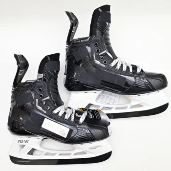 Heat Moldable Carbon Fiber Hockey Skates 1