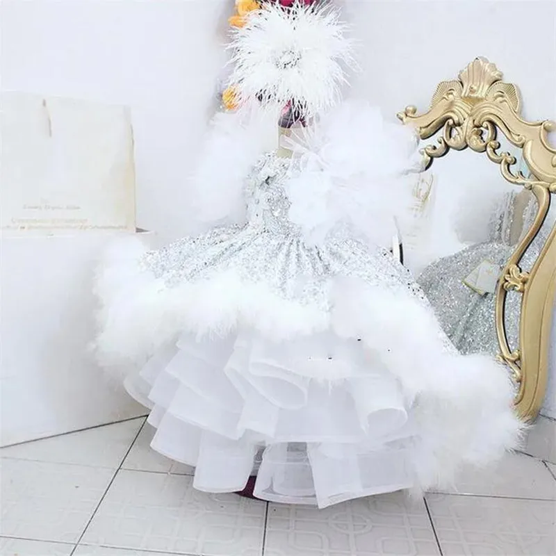 

New White Flower Girl Dresses Silver Sequined Puffy Little Girl Dresses First Communion Pageant Dresses Birthday Party Gowns