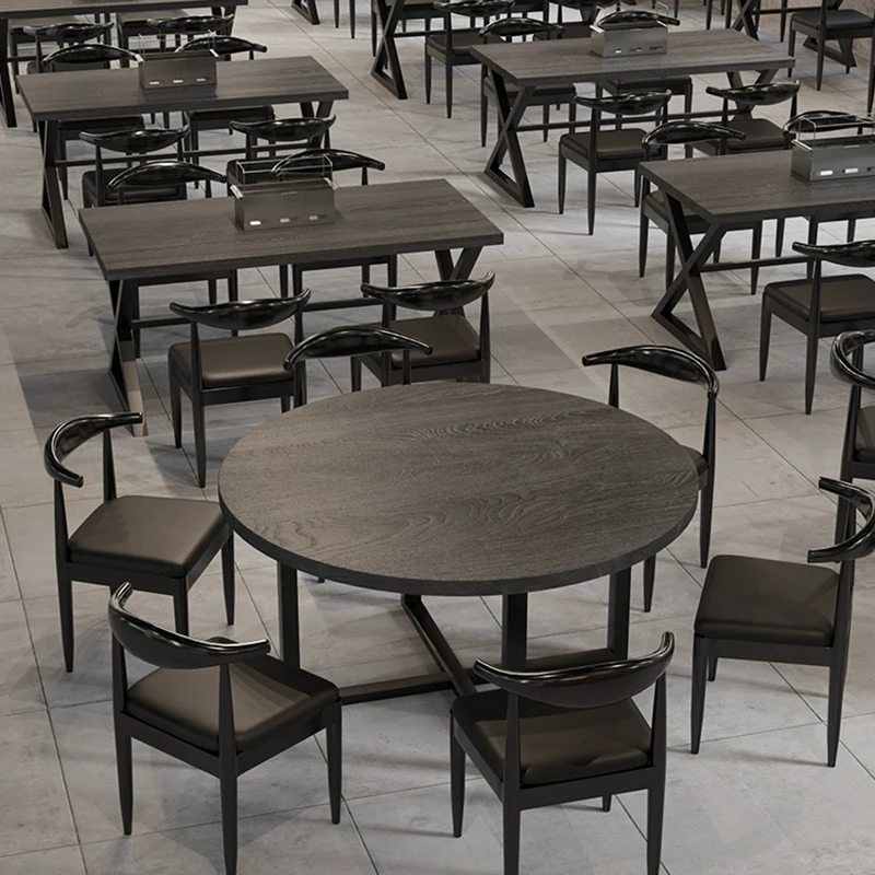 Рисунок 2 - Настольные стулья для ресторана овальной формы