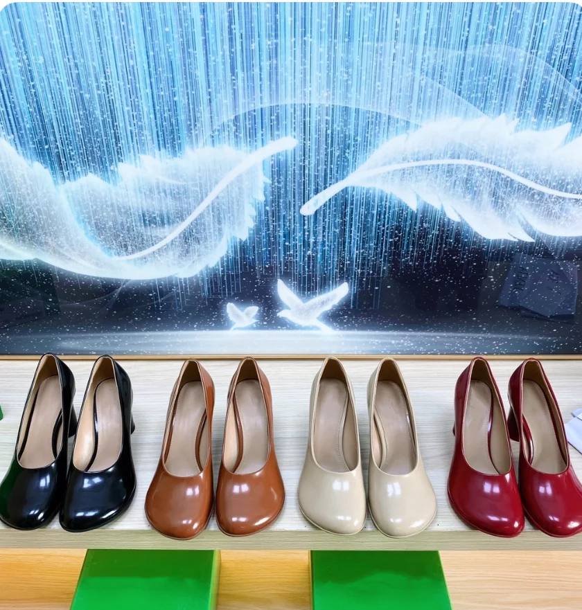 Women's shallow mouthed leather high heel single shoes, flat bottomed comfortable ballet shoes