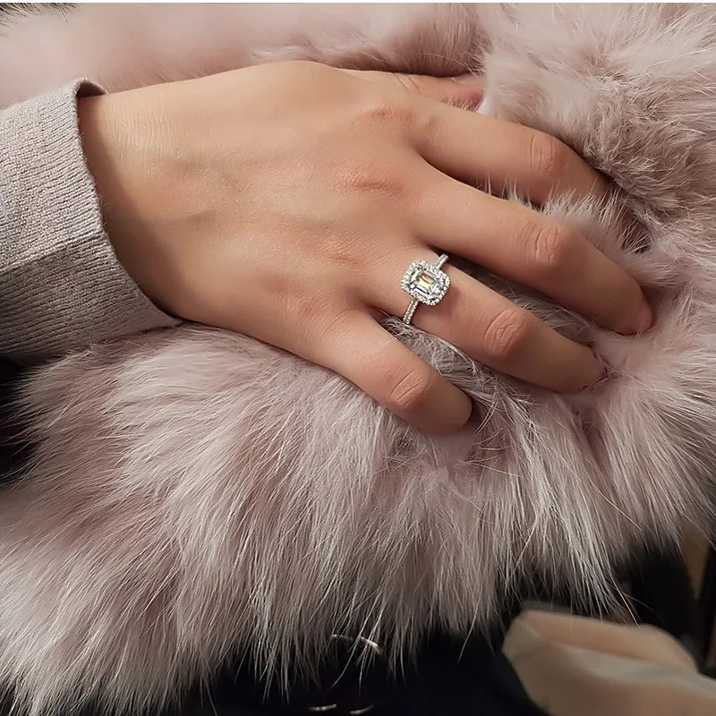 Luxury Emerald cut 2ct Diamond cz Promise ring 925 sterling silver Engagement Wedding Band Rings for women Bridal Party Jewelry Silver Ring