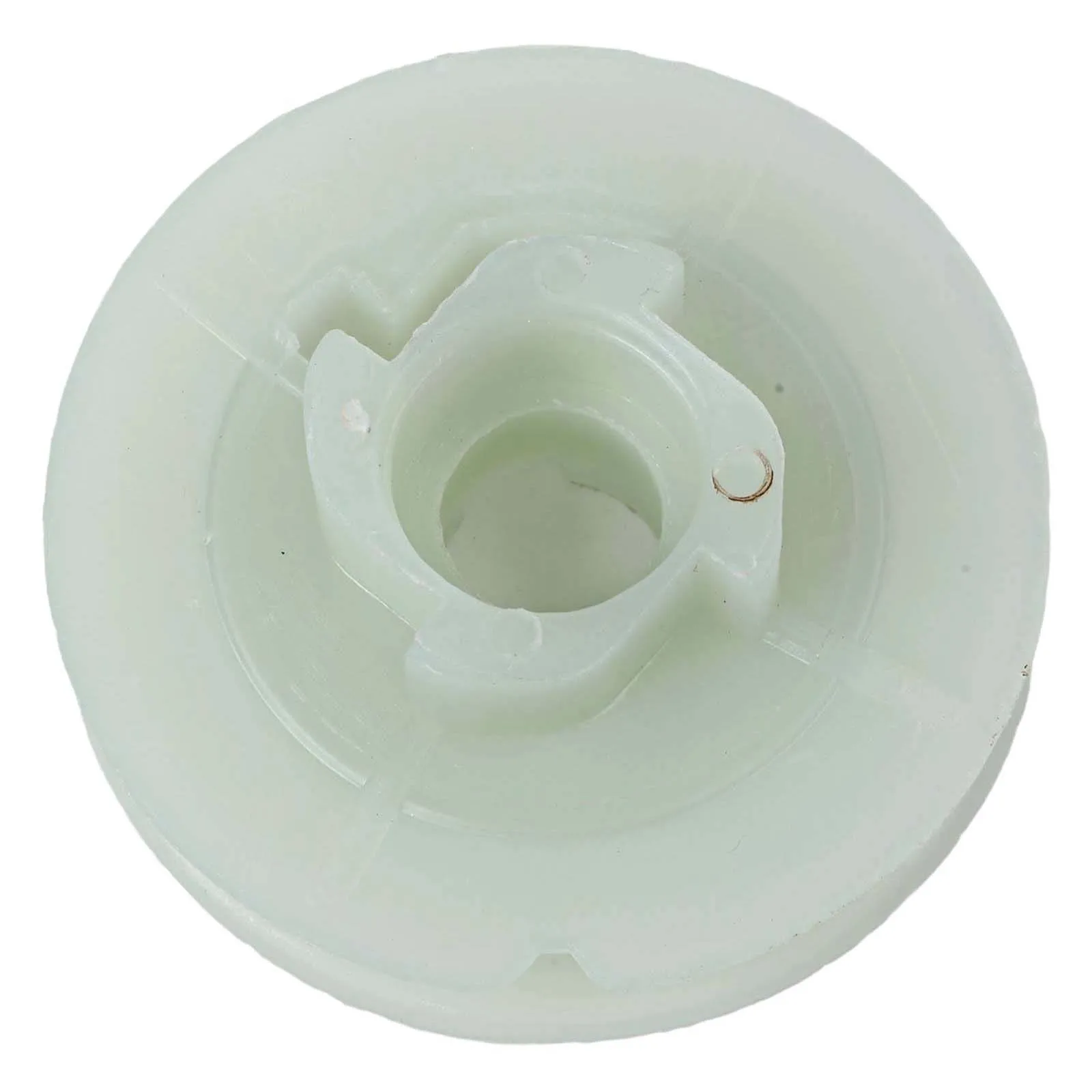 Recoil Starter Start Pull Pulley For Chinese 4500 5200 5800/45CC/52CC/58CC Tarus For Chainsaw Replacement 63x17x12mm