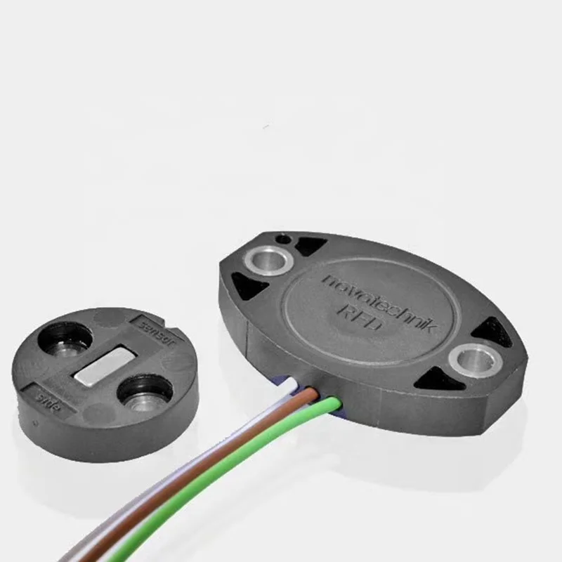 

Novotechnik Siedle Group RFD-4021-606-211-401 with Magnetic module Z-RFC-P30 angle sensor 60 degree new and original in stock