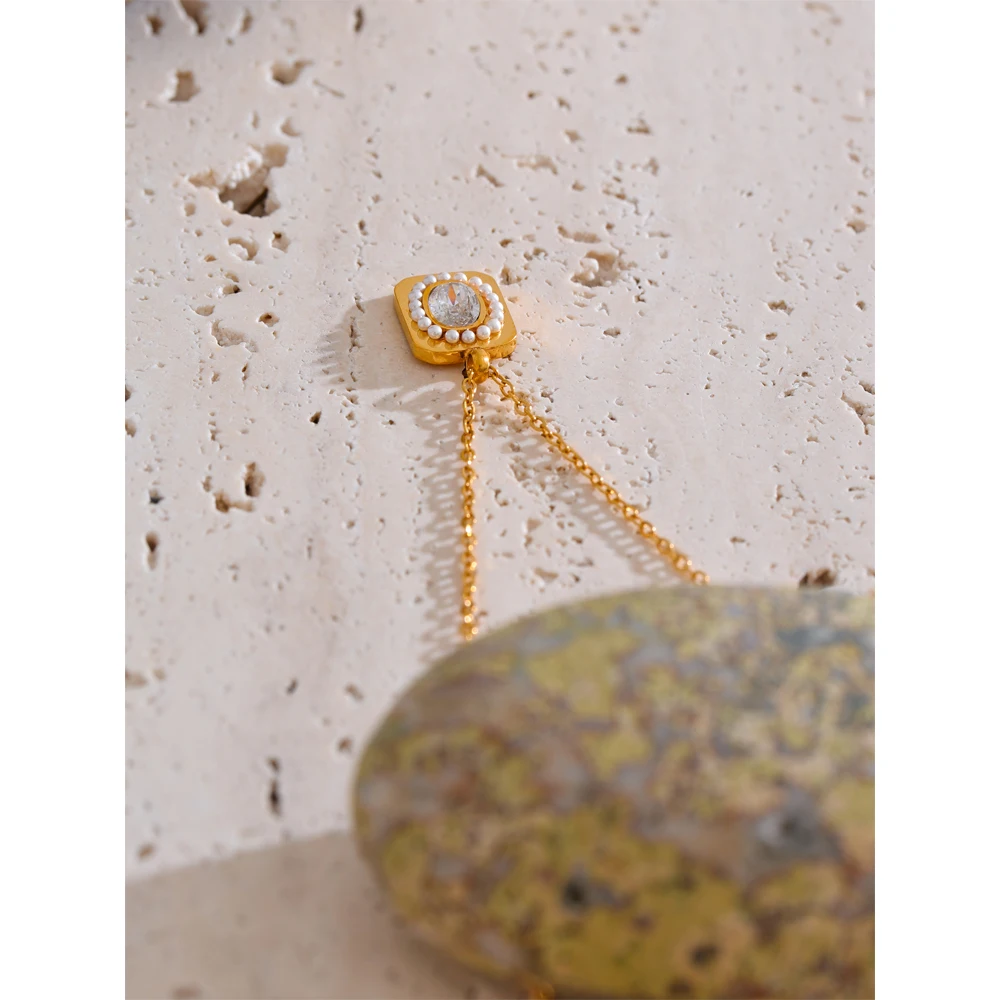 Yhpup Necklace Square