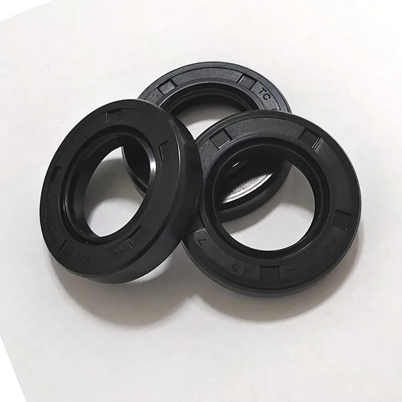 TC-25*30*32*35*42*45*46*47*48*49*50*55*60*70*5/6/7/8/9/10/12 NBR Shaft Oil Seal Nitrile Covered Double Lip With Garter Spring