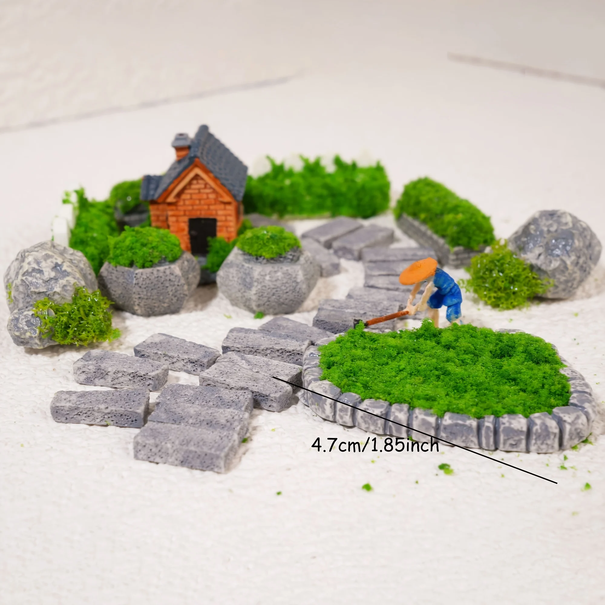 รูปสินค้า ชุดตกแต่งสวน DIY ขนาดเล็ก 30 ชิ้น