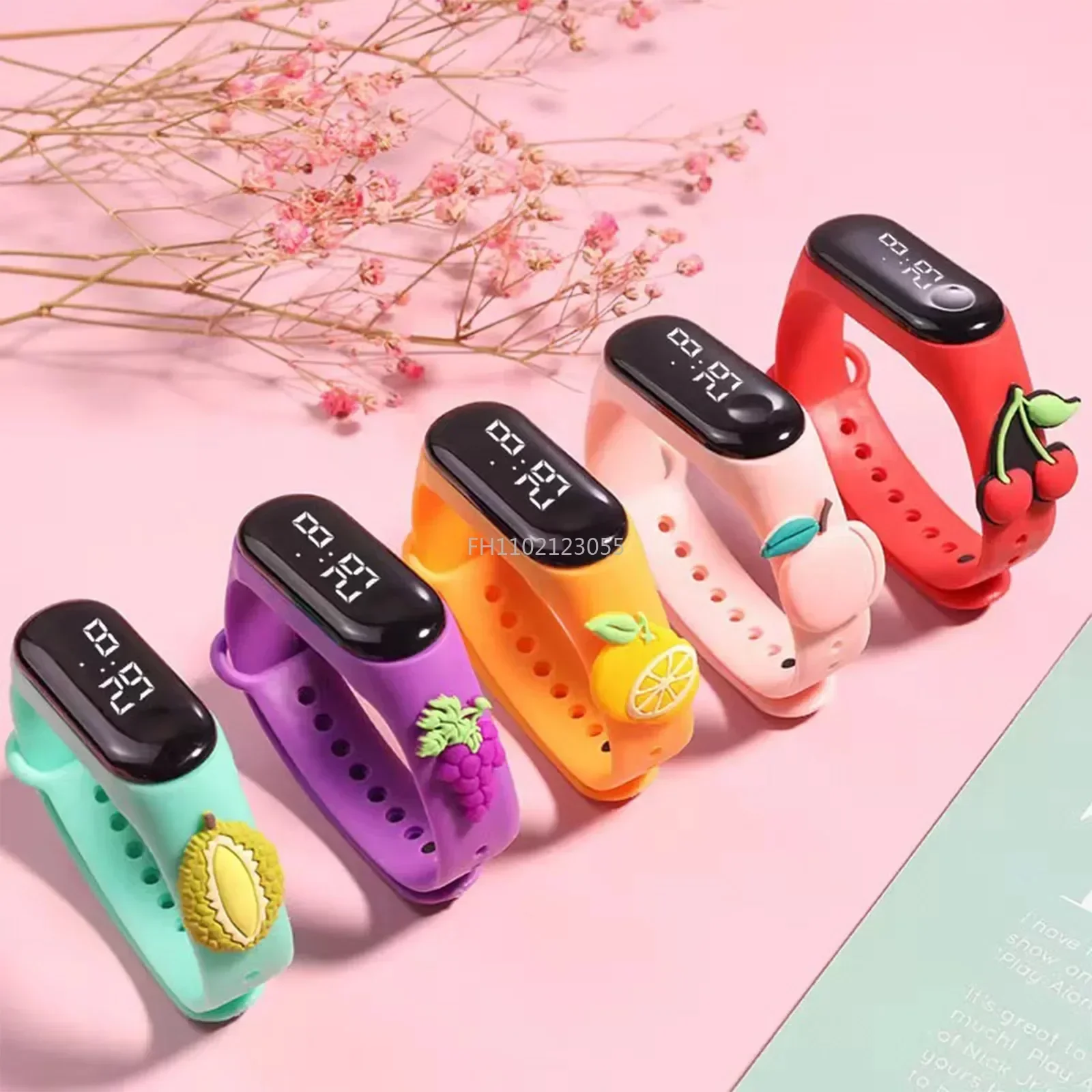 Fashion Children Electronic Watch Luminous LED Fruit Sports Bracelet Girls Boys Watches Electronic Silicone Wrist Watch for Kids 3