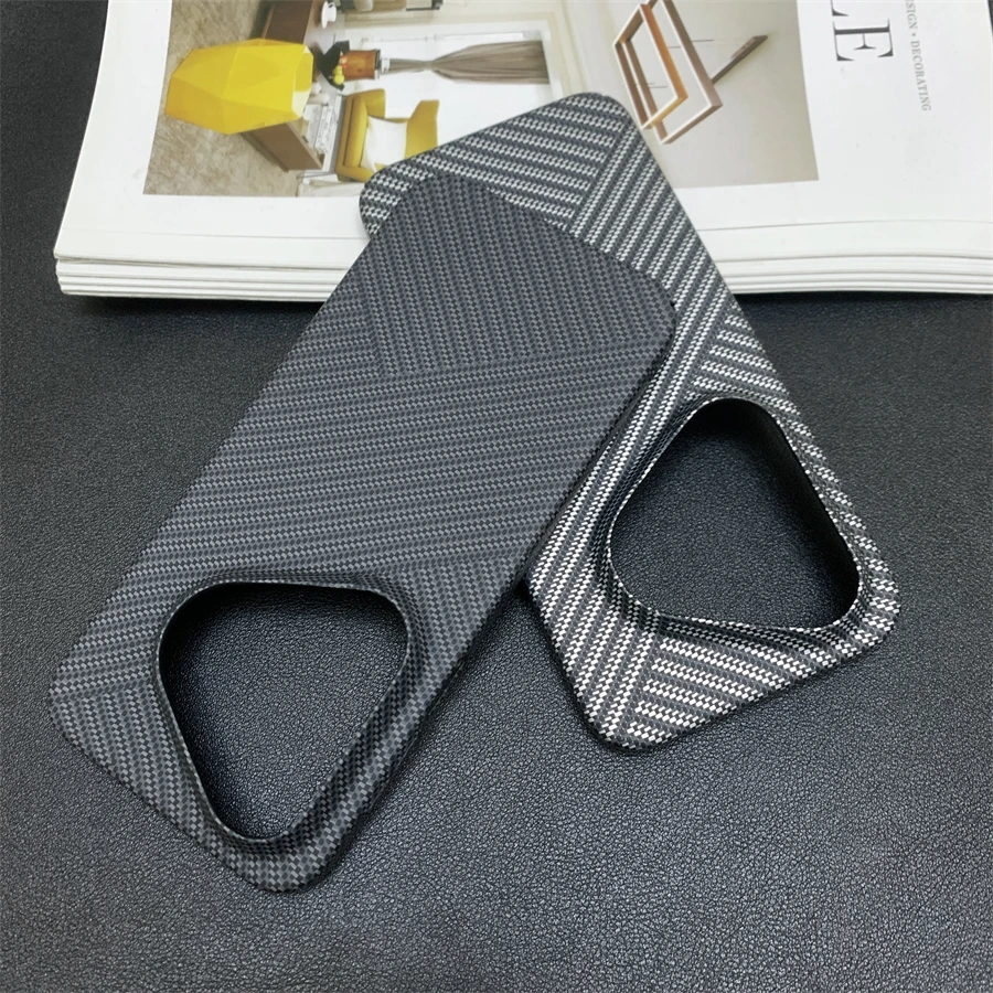 Sleek Carbon Fiber Texture Hard PC Shockproof Case - Ultra Slim Protective Cover