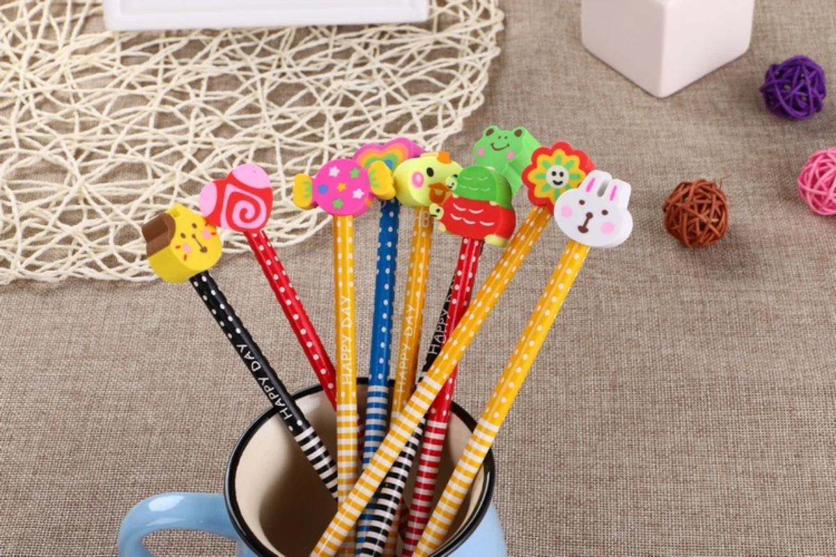 12 Pcs Wholesale Cute Cartoon Pencil with Rubber Kindergarten Prize Gift Brush Creative Stationery Student Sketch Drawing Pencil 5