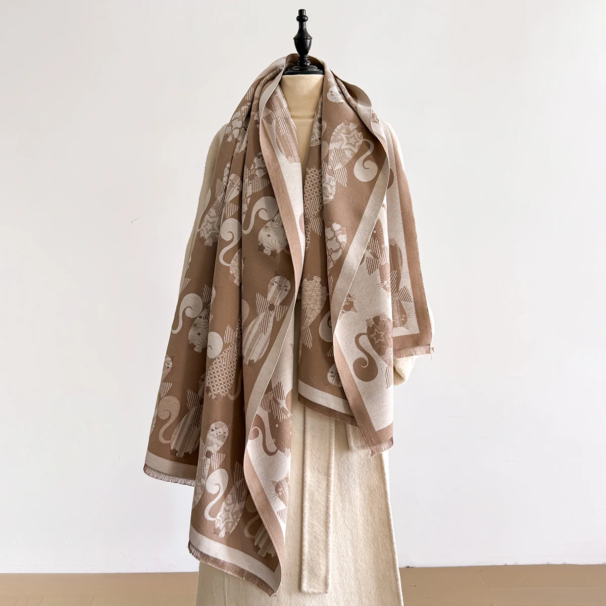 New Animal Design Winter Cute Cat Cashmere Jacquard Scarves High Quality Women Thicken Wrap Shawl Ladies Wool Pashmina Scarf